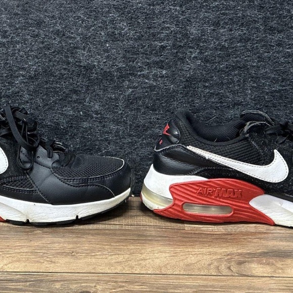 Nike Air Max Excee Men's Bred Sneakers Size US 8.5 - Picture 2 of 5